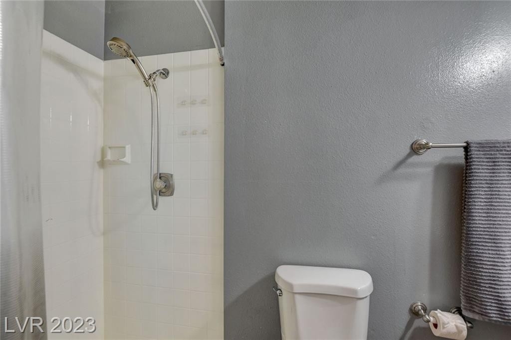 6223 Foothill Boulevard - Photo 26