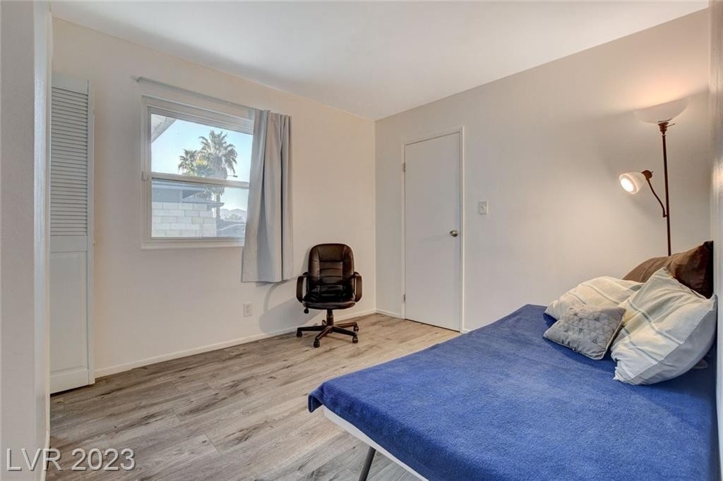 6223 Foothill Boulevard - Photo 23