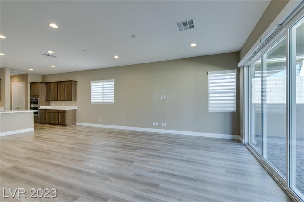 10142 Tree Blossom Avenue - Photo 11