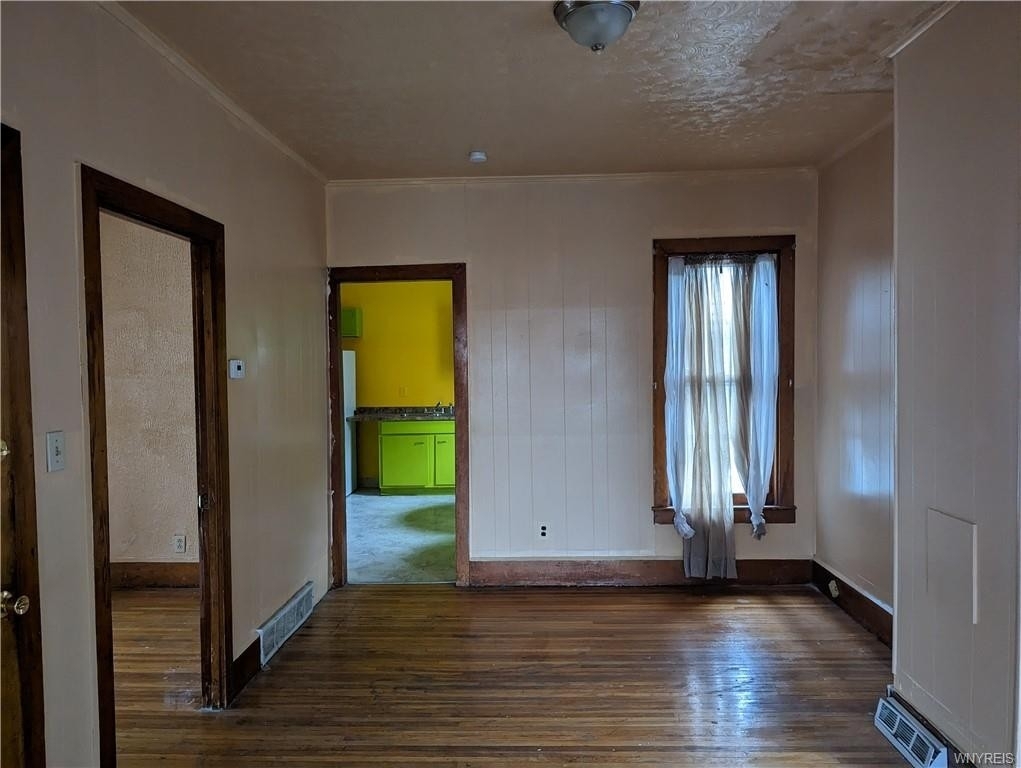 729 Prospect Avenue - Photo 2