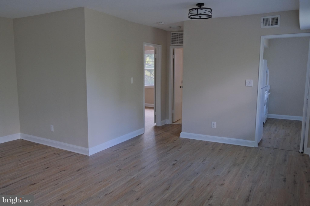 1322 Fort Myer Drive - Photo 2