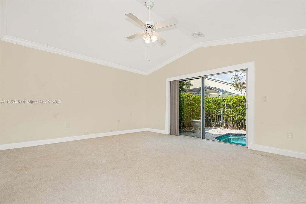 15251 Wilshire Way - Photo 11