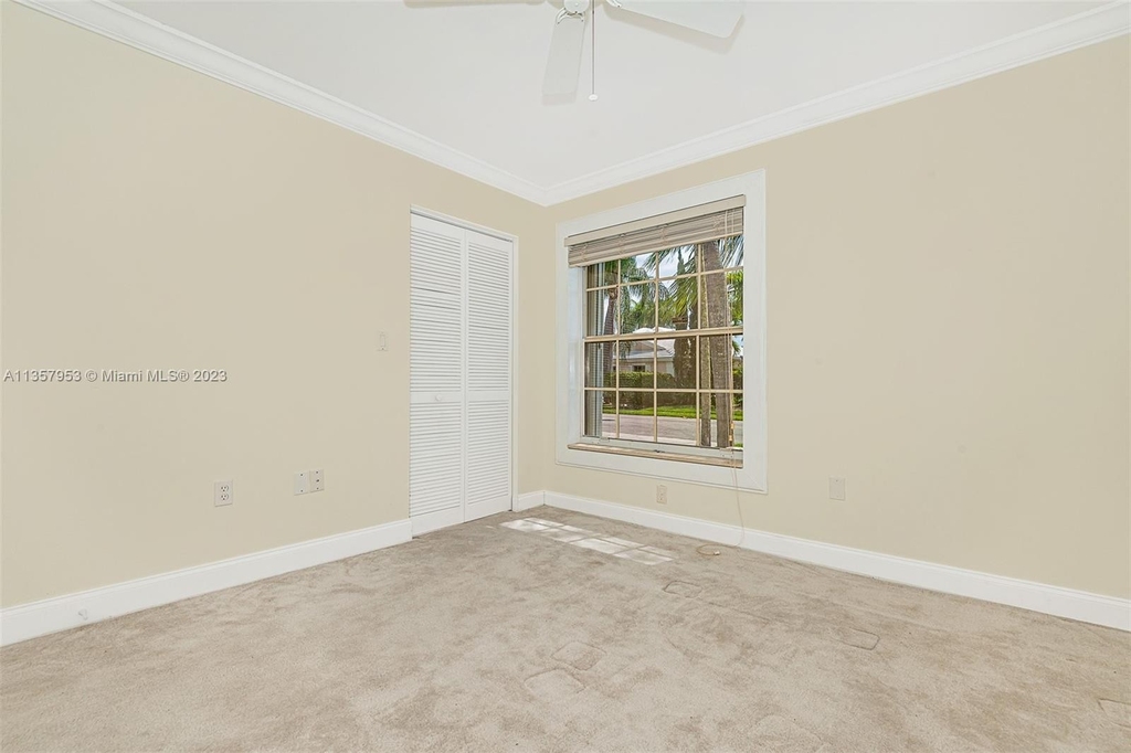 15251 Wilshire Way - Photo 21