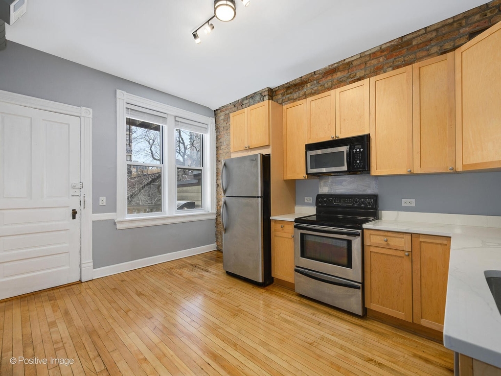 1539 N Wells Street - Photo 3