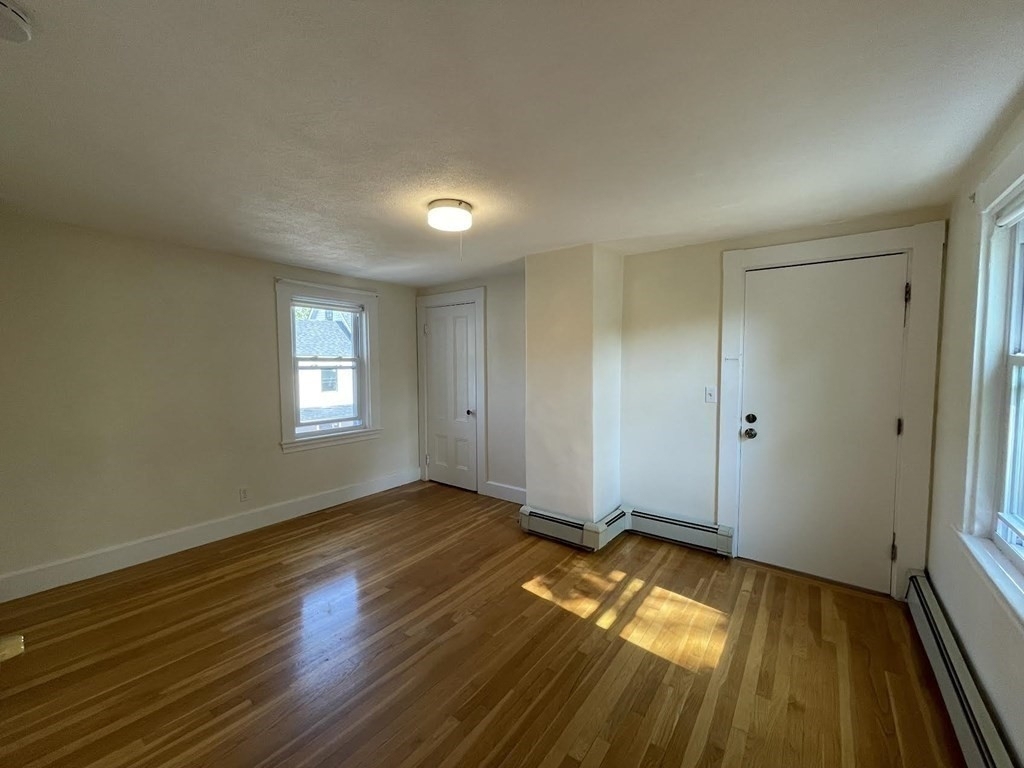 272 Newtonville Ave - Photo 10