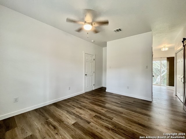 1307 Whispering Hills Dr - Photo 2