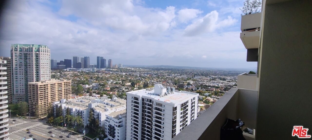 10701 Wilshire Blvd - Photo 8