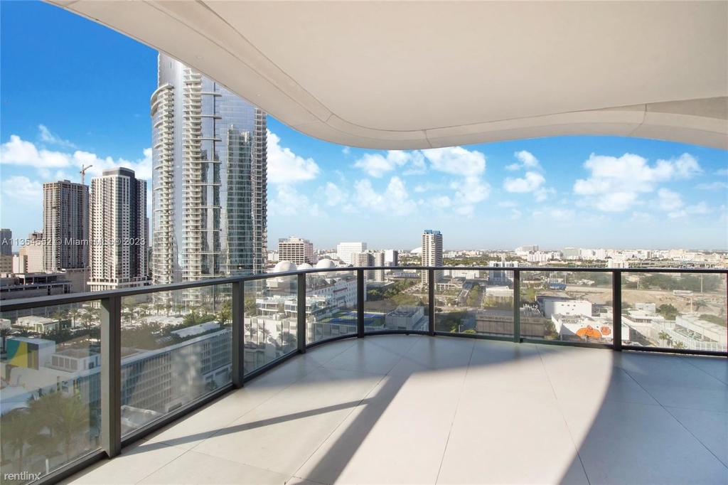 1000 Biscayne Blvd Unit 2101 - Photo 13