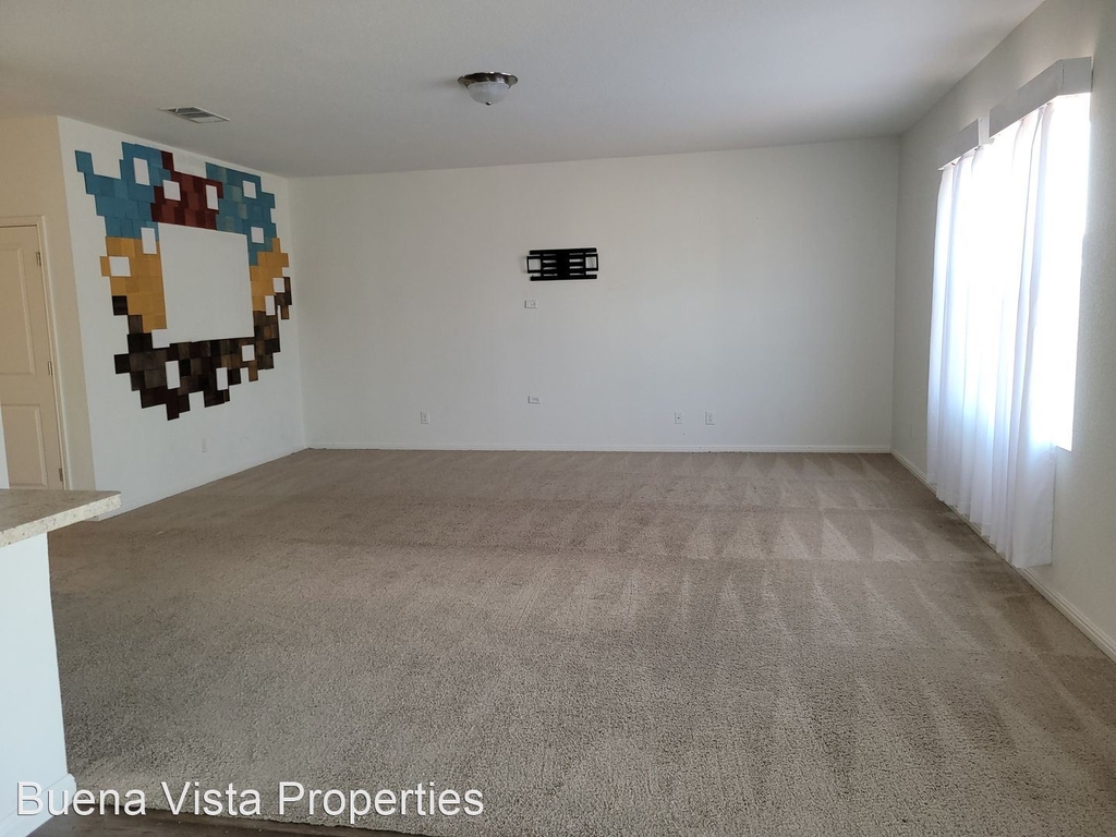 610 Bunton Reserve Blvd - Photo 2