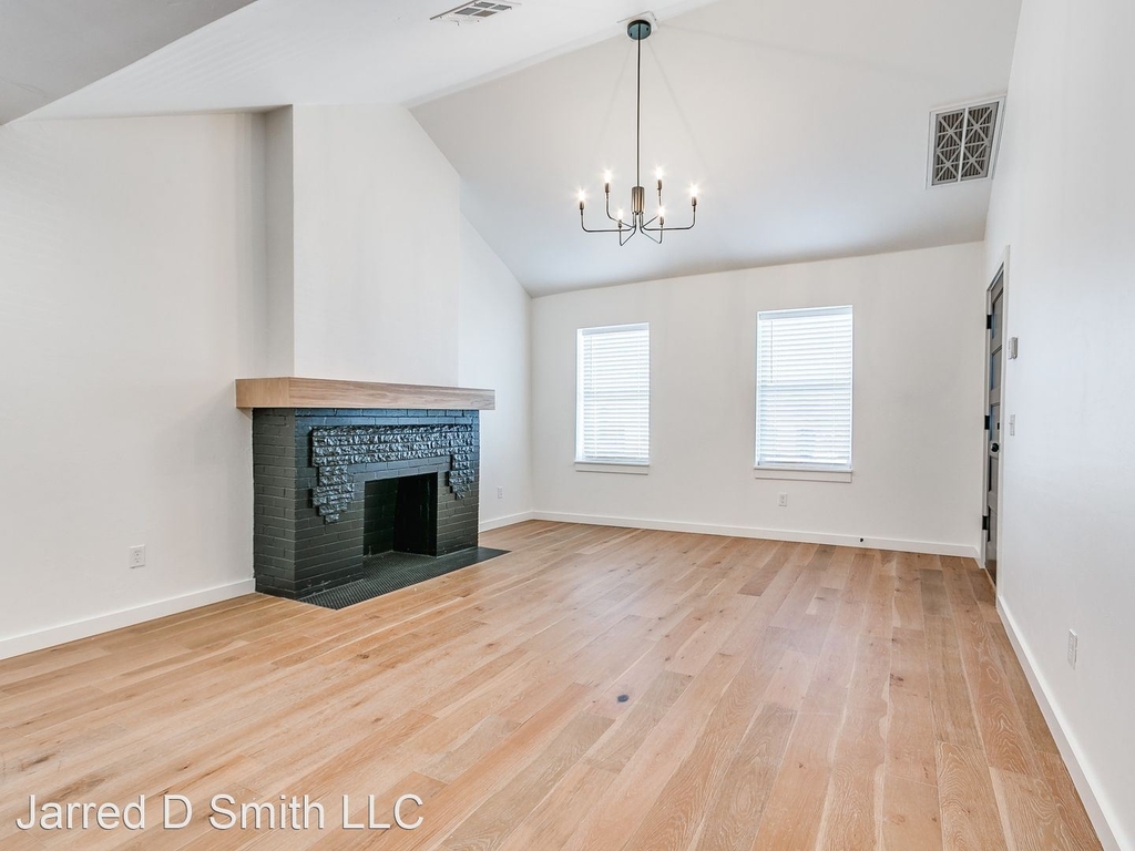 808 Northwest 23rd Street - Photo 25