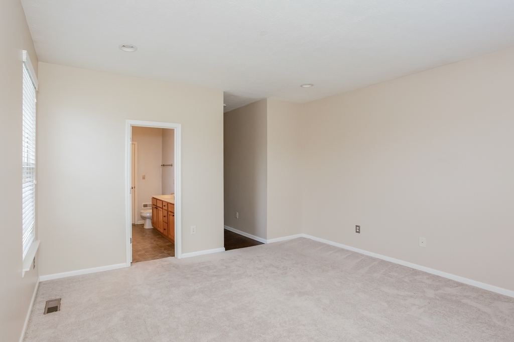 15980 Bounds Drive - Photo 8