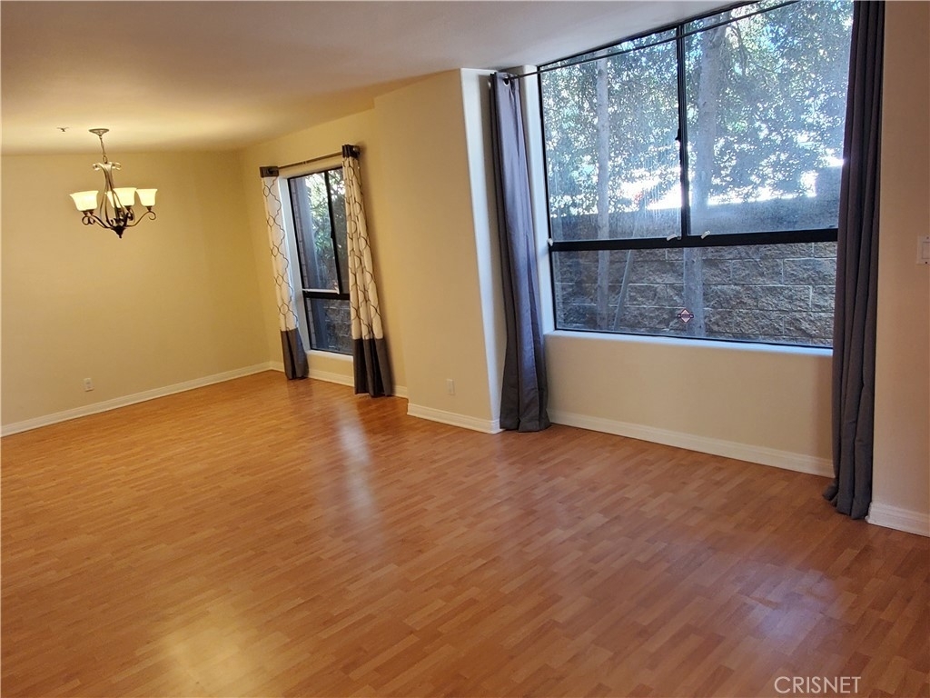 1161 Spazier Avenue - Photo 5