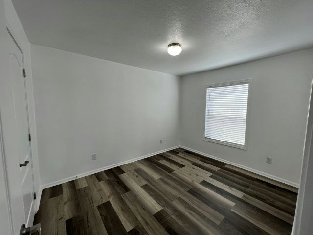 3642 Boulder Highway - Photo 2