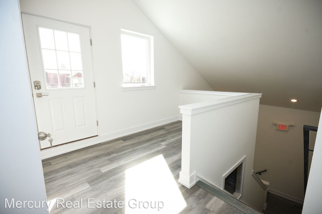 6162 Ridge - Photo 2