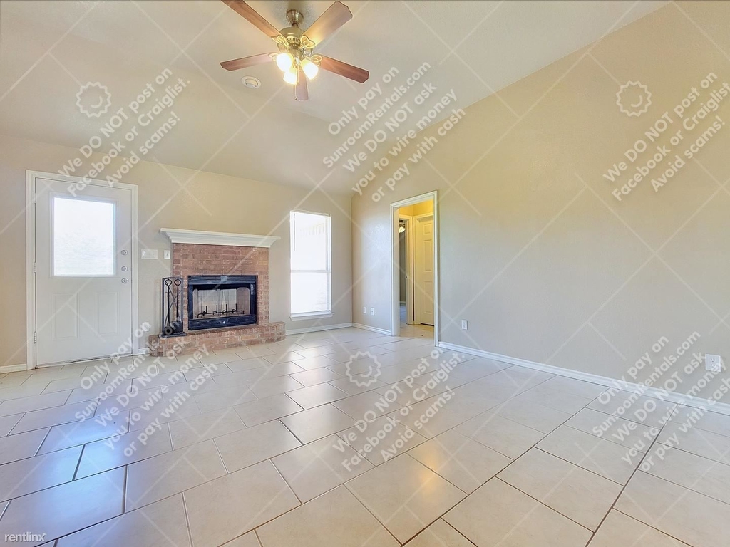 1103 Concho St - Photo 2