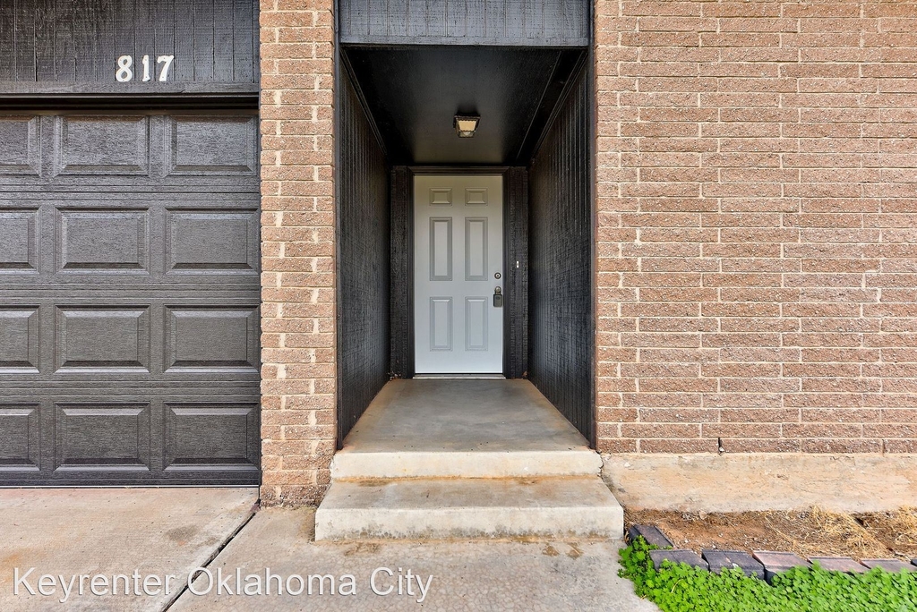 817 Branchwood Ct - Photo 4