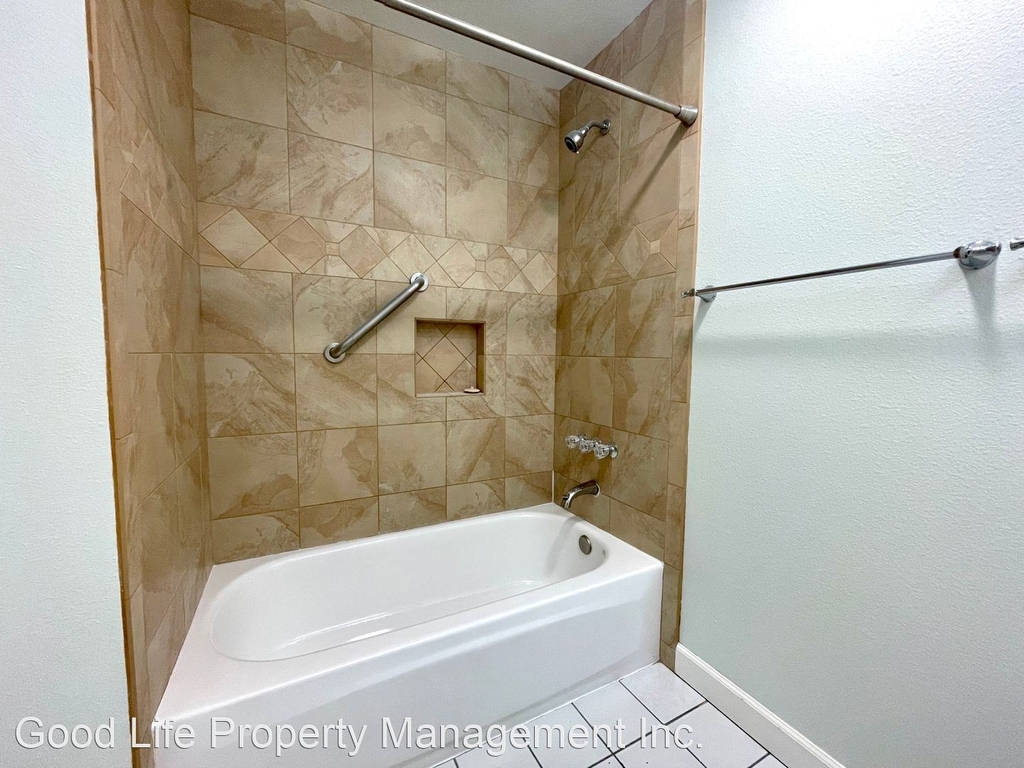 1077 Las Rosas Ct - Photo 14