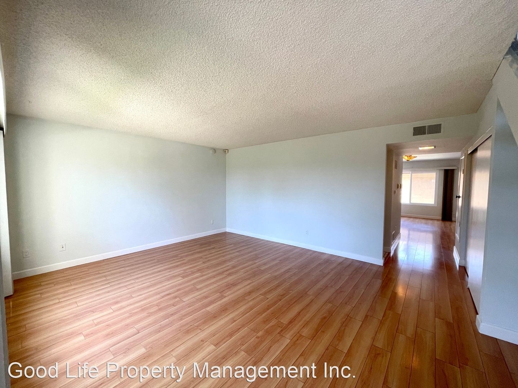 1077 Las Rosas Ct - Photo 19