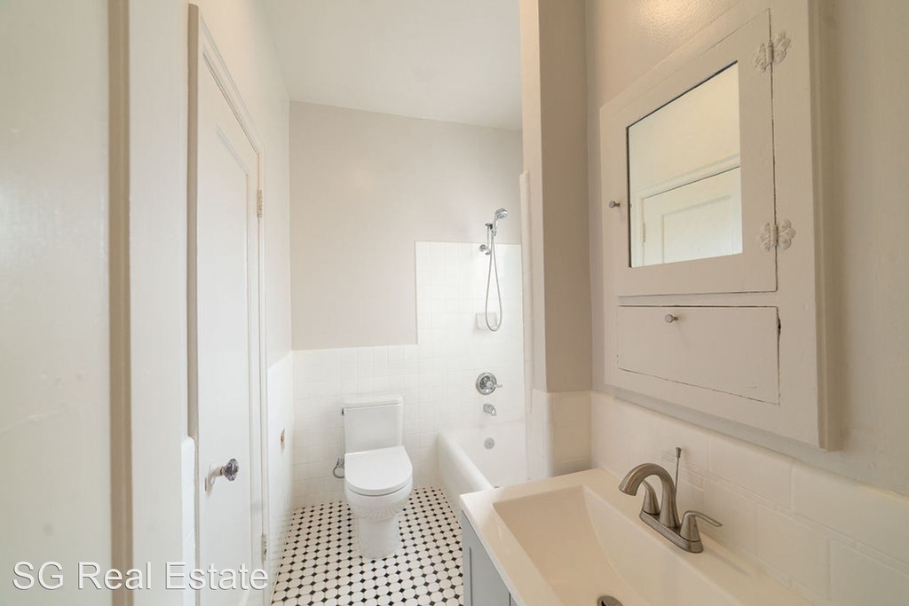 743 Warfield Ave. - Photo 8