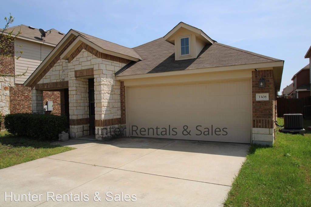 3308 Rusack Dr - Photo 3