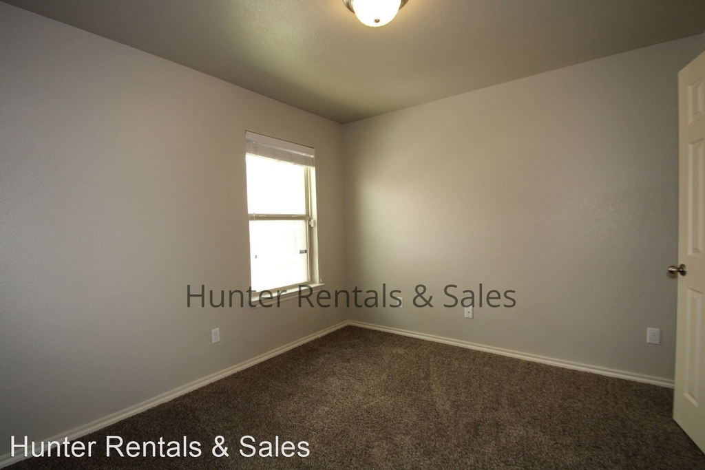 3308 Rusack Dr - Photo 20