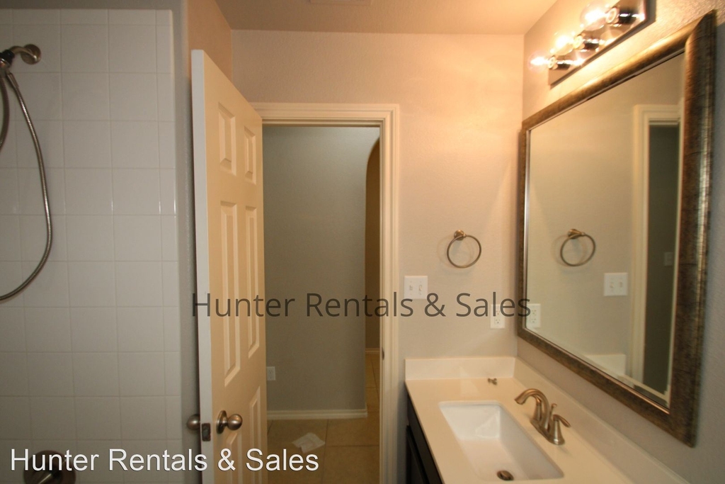 3308 Rusack Dr - Photo 22