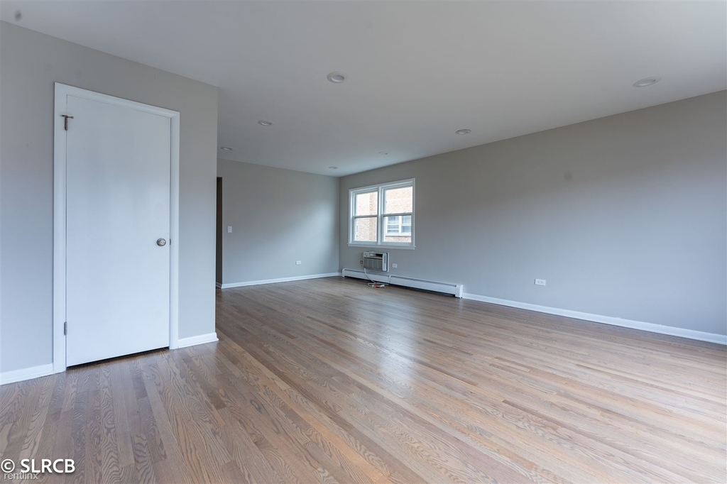 8531 W Berwyn Ave Unit 1 - Photo 11