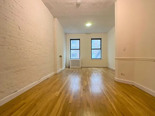 137 West 67th Street - Photo 5