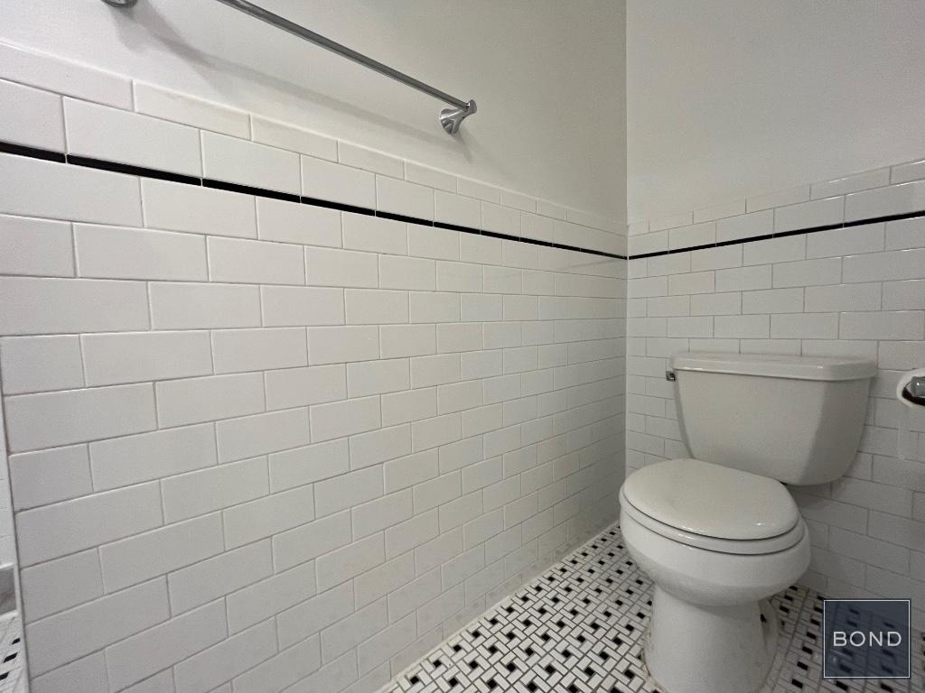 283 Mott Street - Photo 6