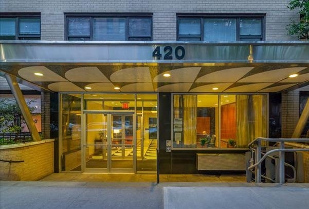 East 80th Street - Photo 16