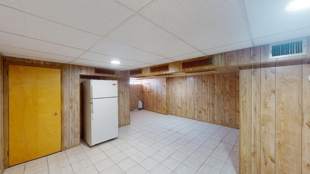 85-77 66th Avenue - Photo 10