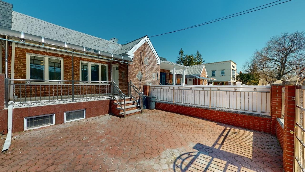 85-77 66th Avenue - Photo 15