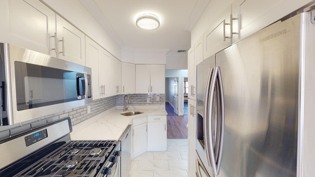 85-77 66th Avenue - Photo 4