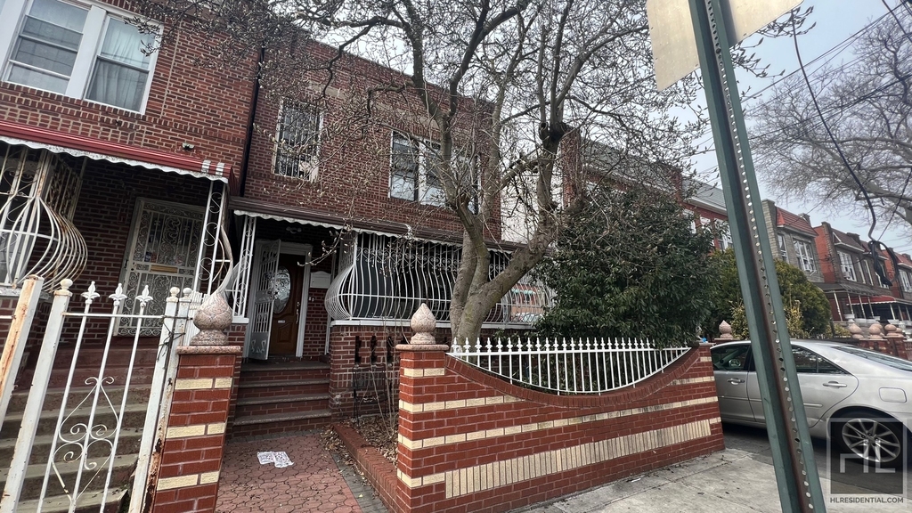 752 East 53 Street - Photo 34