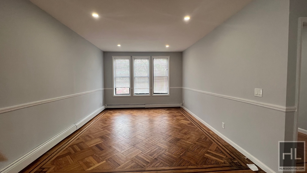 752 East 53 Street - Photo 7