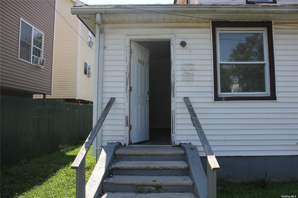 185 Franklin Street - Photo 1