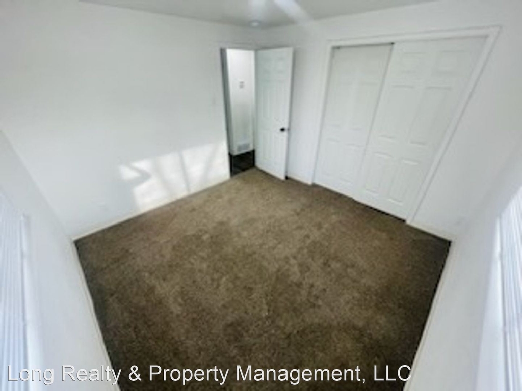 10011 Montview Blvd - Photo 14