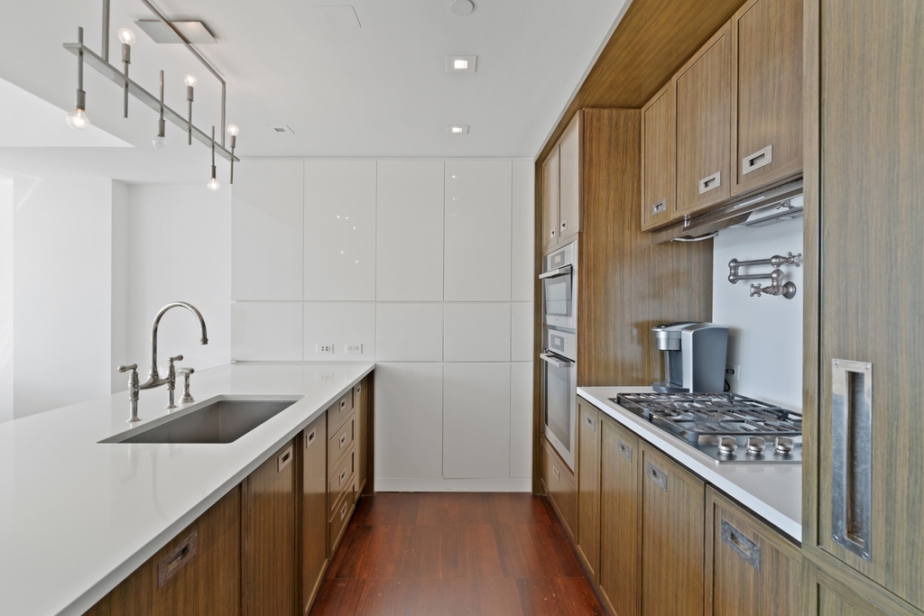 151 East 85th Street - Photo 5