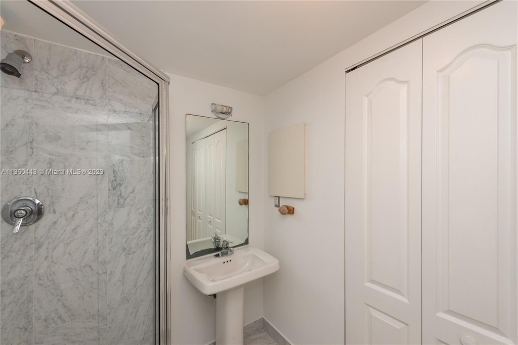 9455 Collins Ave - Photo 24