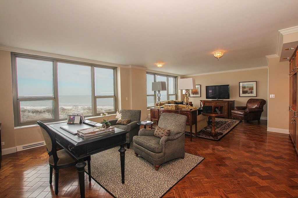 1550 N Lake Shore Drive - Photo 8