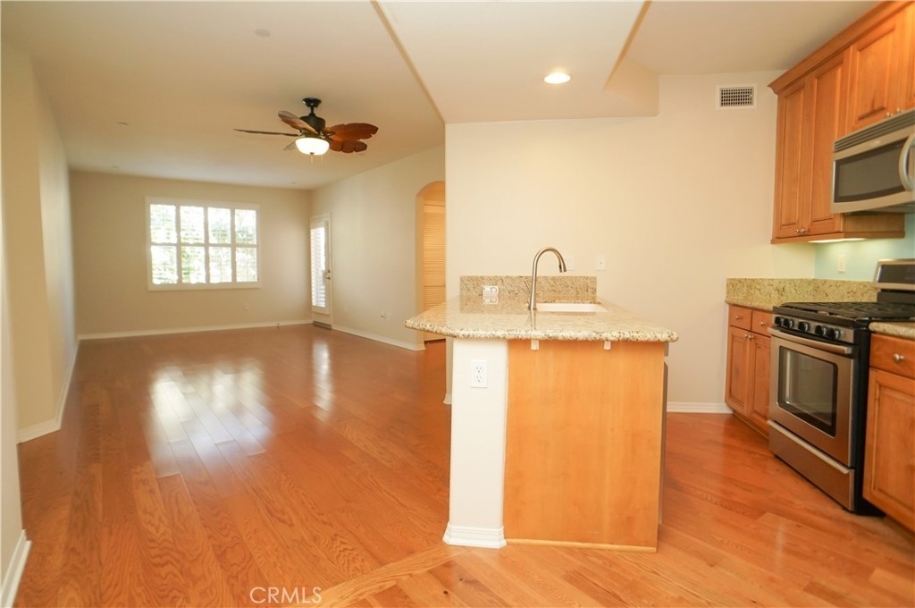 2750 Artesia Boulevard - Photo 8