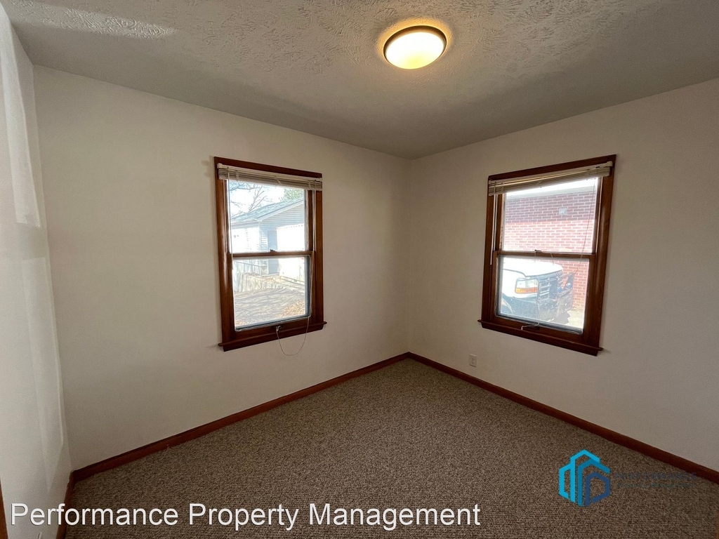 1819 N 58th St - Photo 5