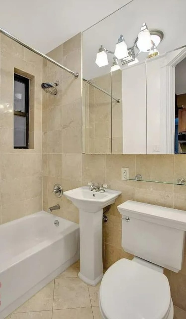 330 East 35th Street - Photo 4