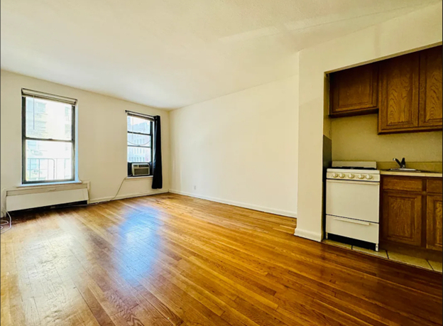 398 East 52nd Street - Photo 0