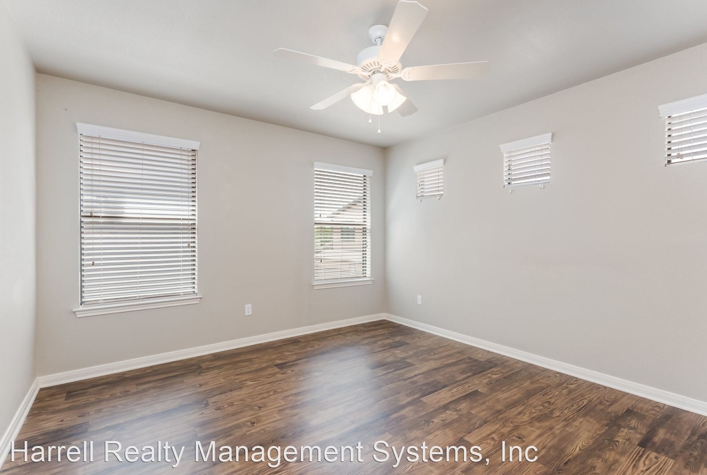 400 Bosque Blvd., Apt. 201 - Photo 6