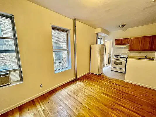 522 East 11th Street - Photo 6