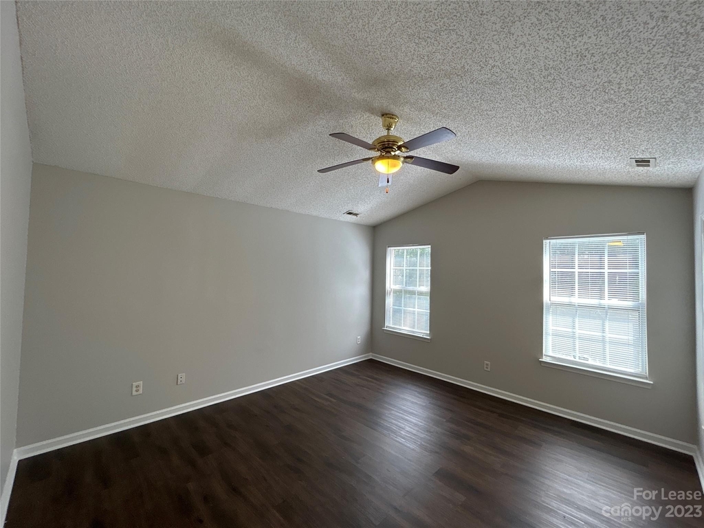 1601 Elk Creek Court - Photo 15