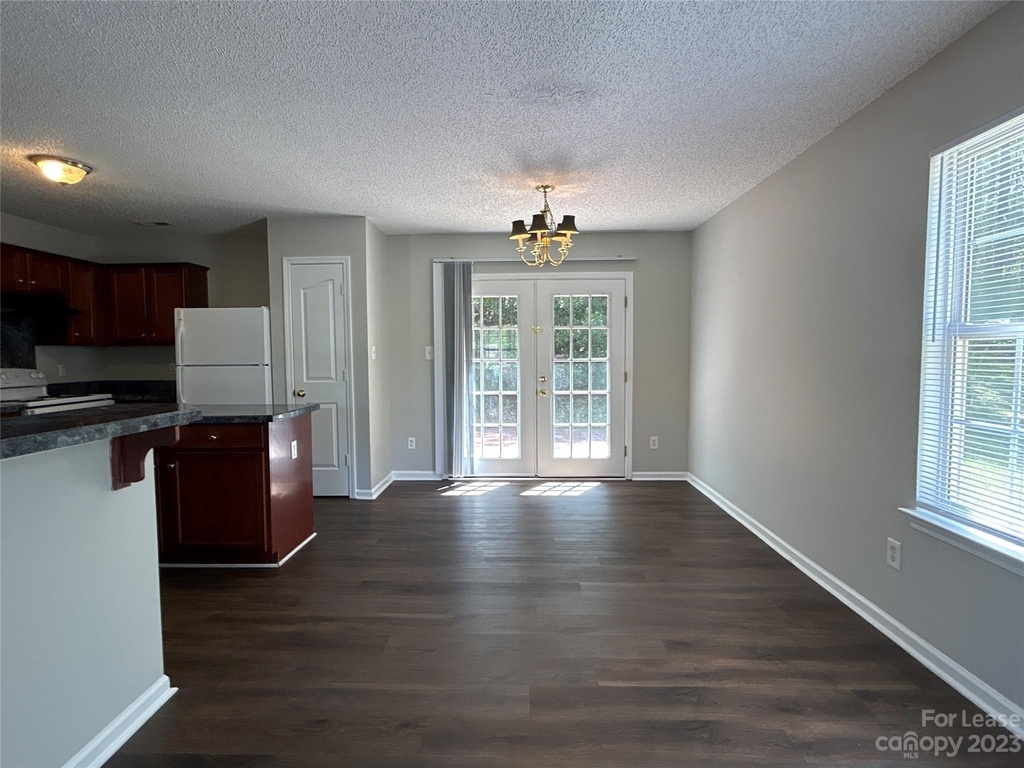 1601 Elk Creek Court - Photo 10