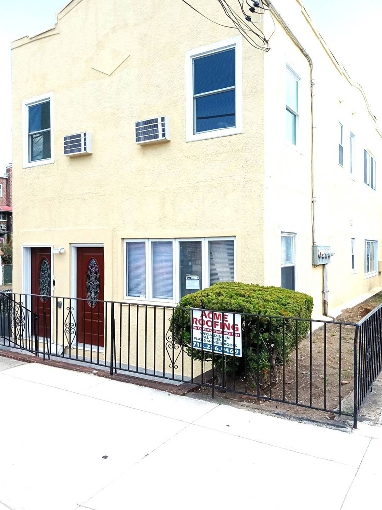 3002 Voorhies Ave - Photo 0