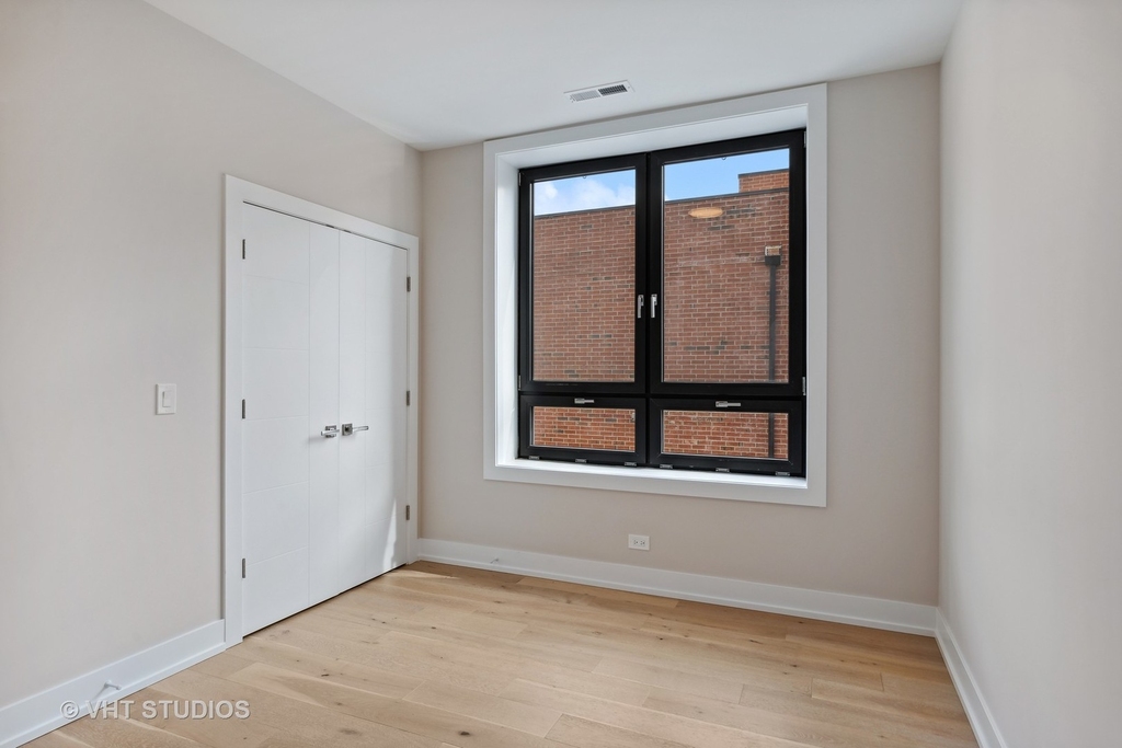 3332 W Irving Park Road - Photo 13